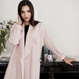 Jak nosić pastelowe ubrania jesienią?